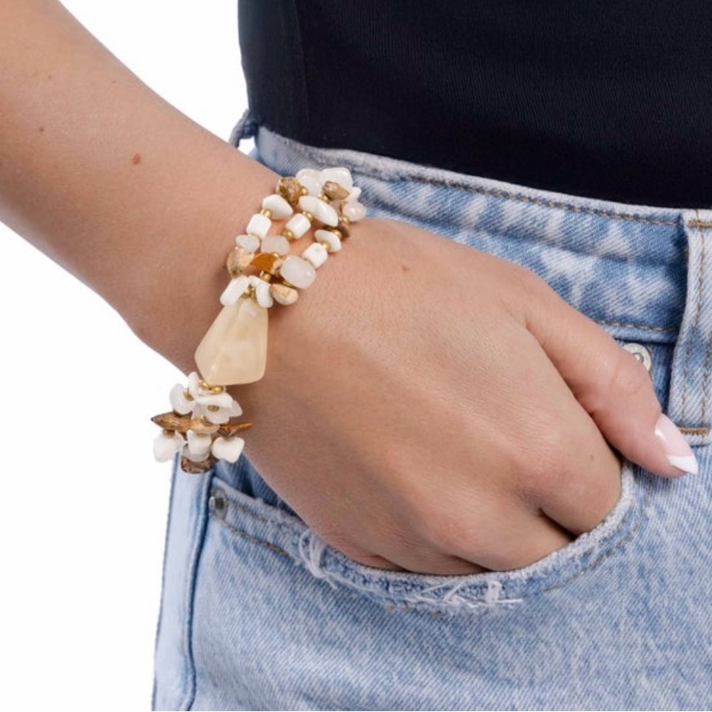 White brown bead stretchy bracelet